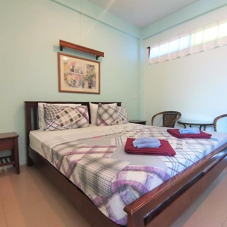 Hotel Baan Por Jai à Ko Lanta Extérieur photo